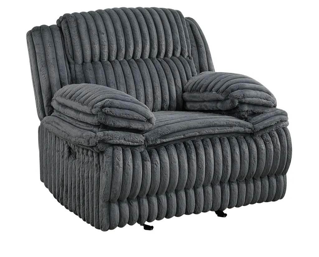 SnugglyGreyRecliner1